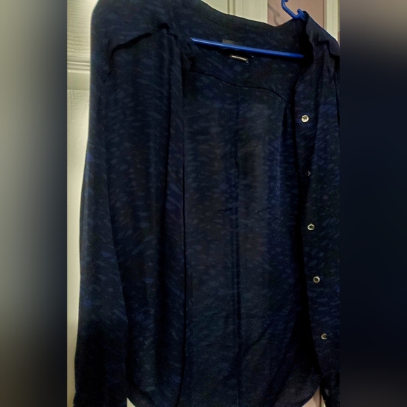 Leopard print button down - Picture 2 of 2